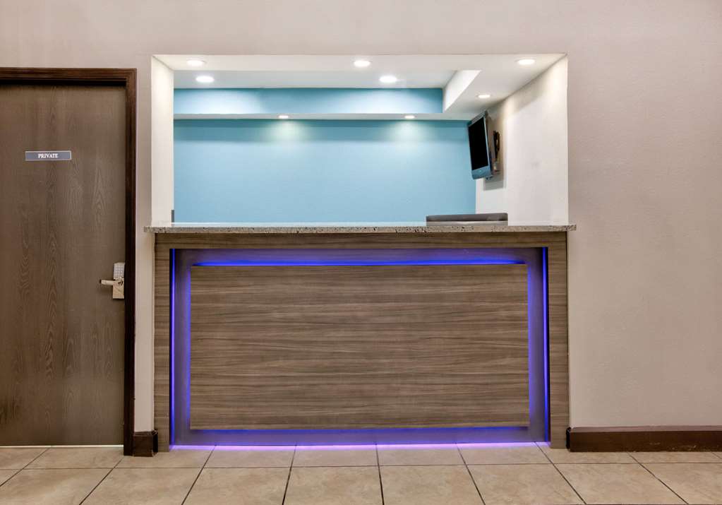 Days Inn by Wyndham Tunica Resorts - photo 17