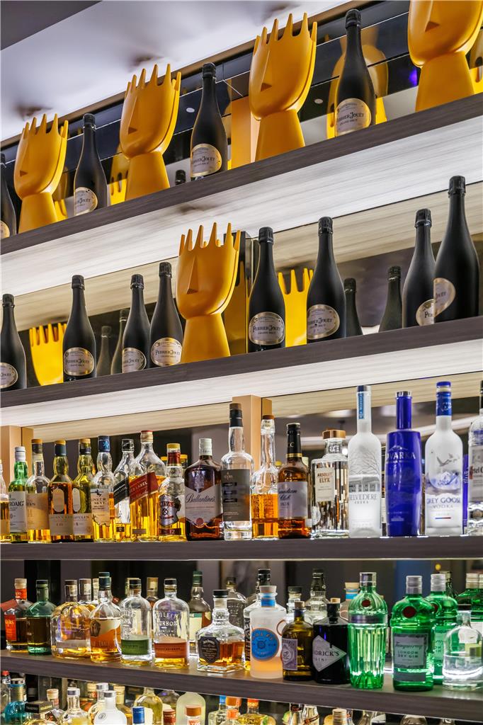 Bavarian American Bar Drinks