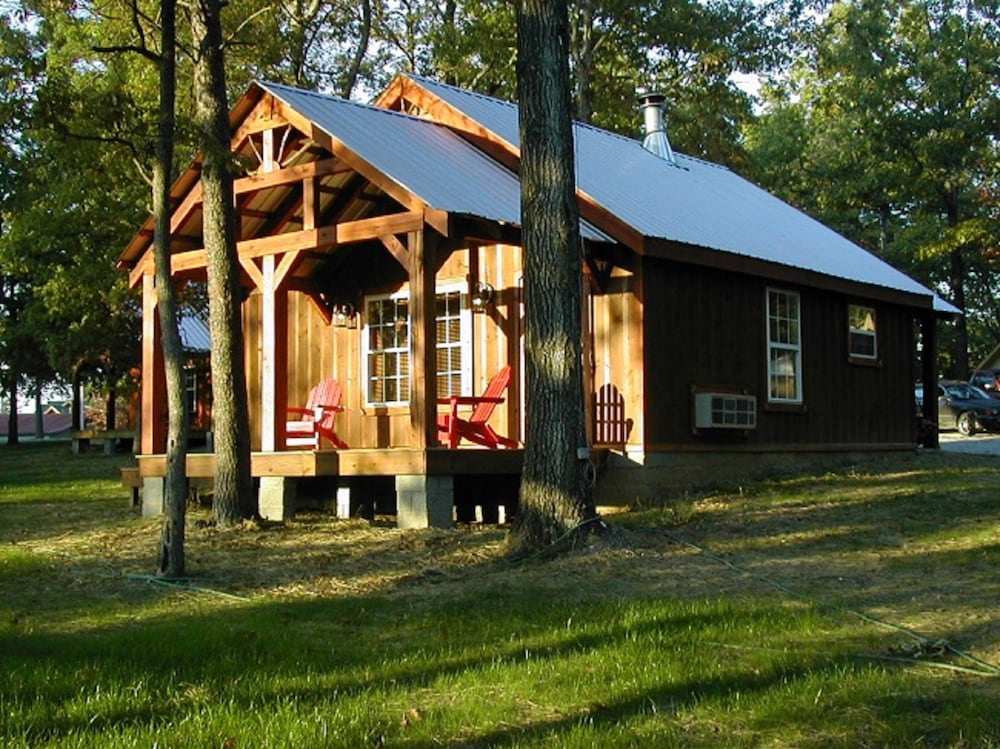 The Smokehouse Lodge and Cabins - photo 12