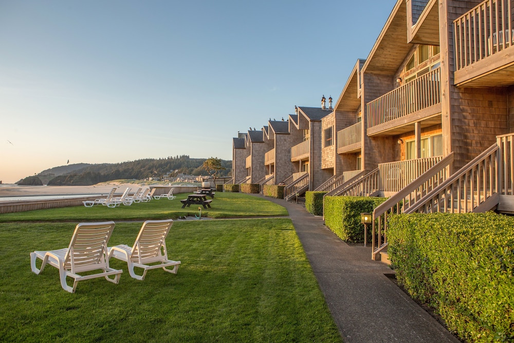 Schooner’s Cove Inn in Cannon Beach, United States