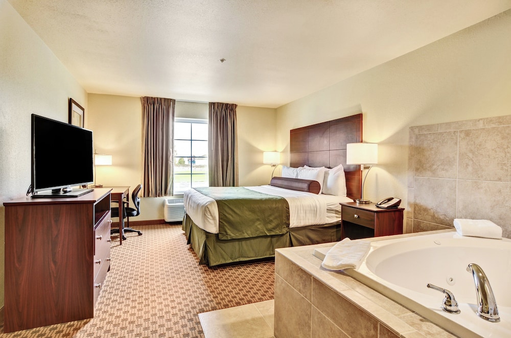 Cobblestone Inn & Suites Ambridge - photo 21