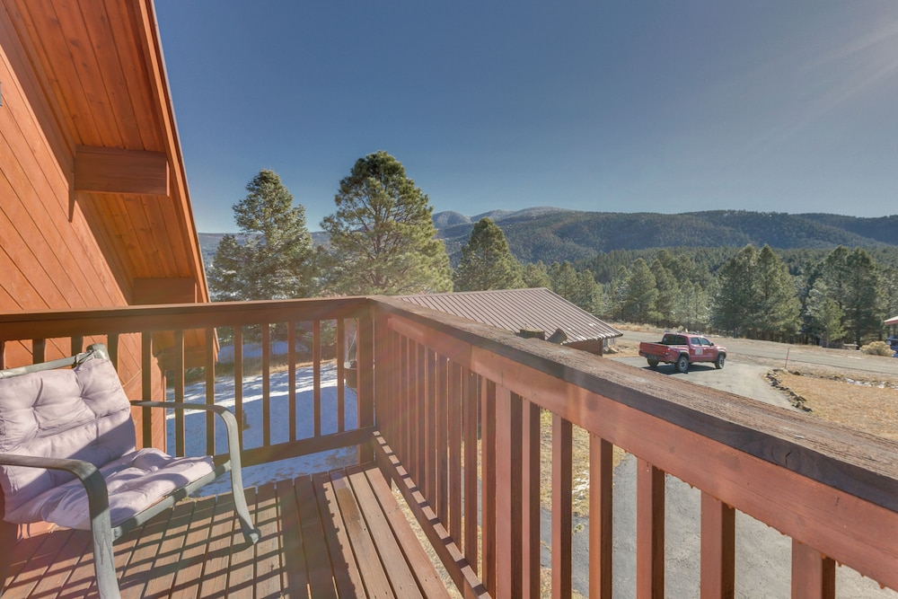 3 Mi to Ski Resort: Spacious Angel Fire Retreat - photo 26