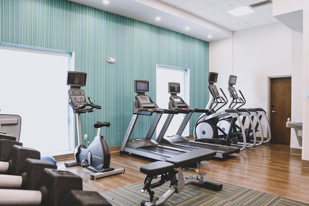 Holiday Inn Express & Suites Omaha Downtown Old Market by IHG - photo 19