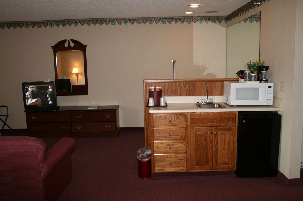 Baymont by Wyndham Mount Vernon Renfro Valley - photo 17