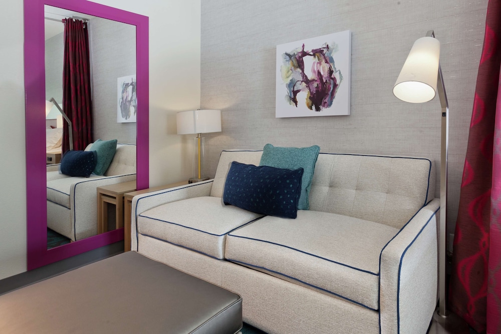 Home2 Suites by Hilton Birmingham Colonnade - photo 12
