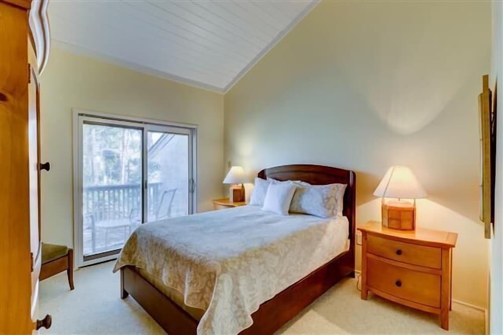 9 Mizzenmast Lane at The Sea Pines Resort Hilton Head Island - photo 4
