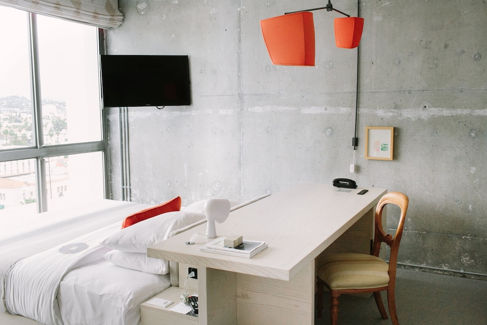 The Line Hotel - photo 9