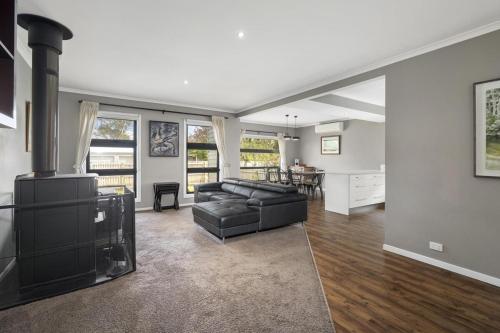 Balnarring Beach Haven peaceful retreat walk to beach in Unknown City, Australia