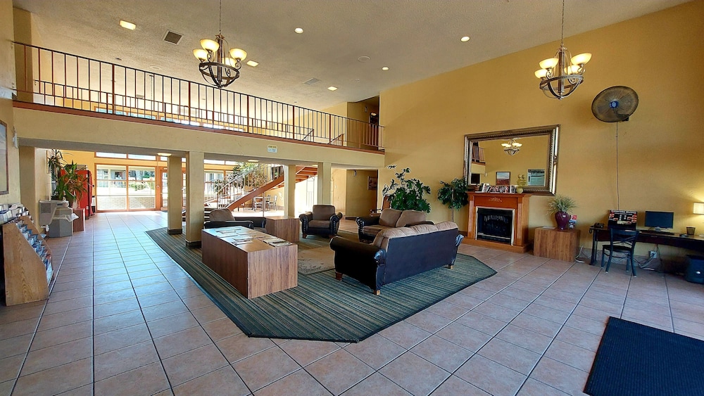 Travelodge by Wyndham Grand Junction - photo 2