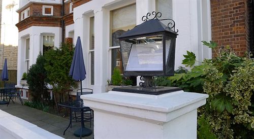 The Courtlands Hotel in Hove, United Kingdom