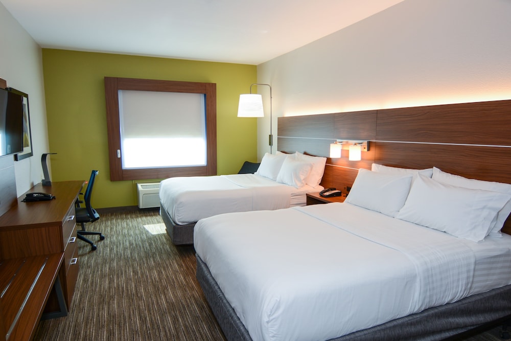 Holiday Inn Express & Suites New Boston by IHG - photo 13