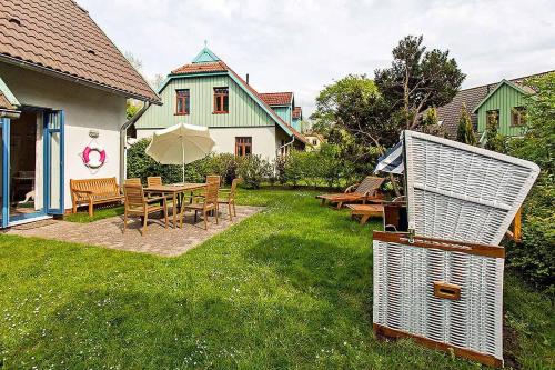 Ferienhaussiedlung Strandperlen Weidenhof 7b — carbon neutral stay, Wustrow