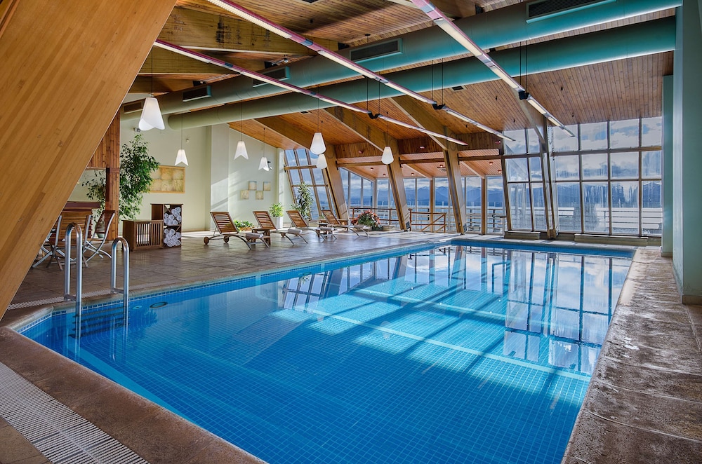 NH Edelweiss Bariloche — 4-Star Luxury Hotel in San Carlos De Bariloche, Argentina