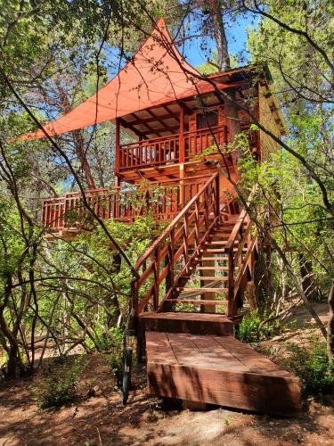 TreeHouses Ljubač Glamping Robinson in Razanac, Croatia