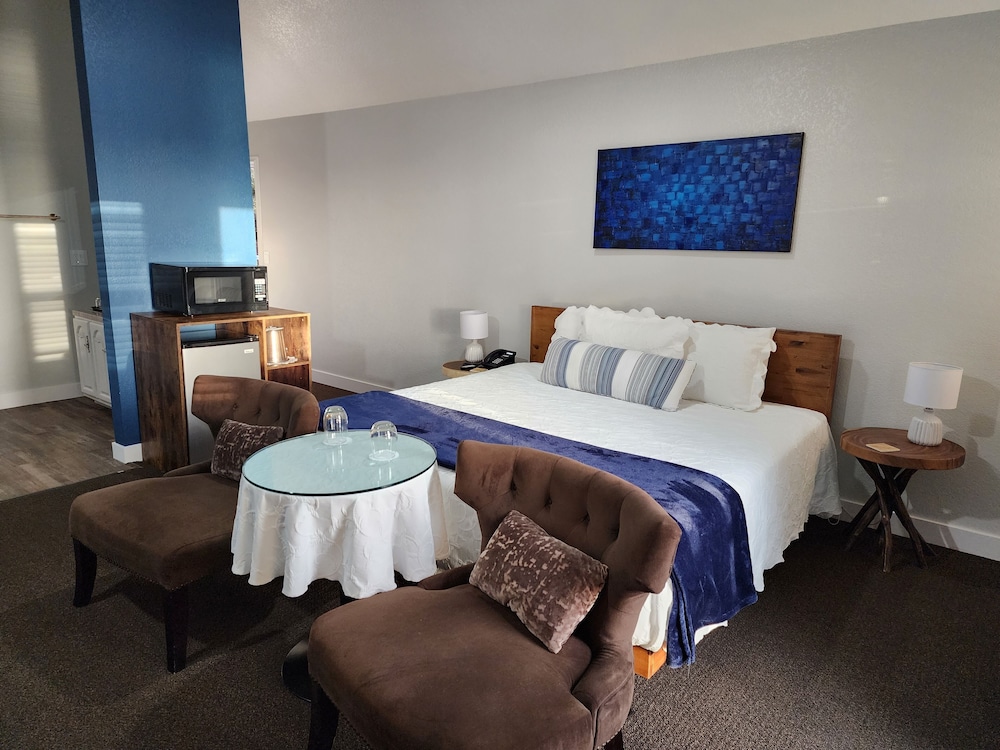 Wharf Master's Inn - photo 18