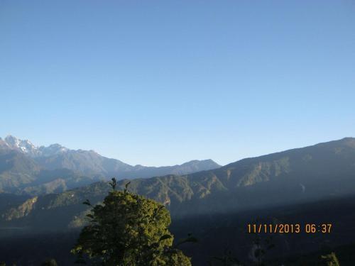 Hotel Happy Home in Unknown City, India