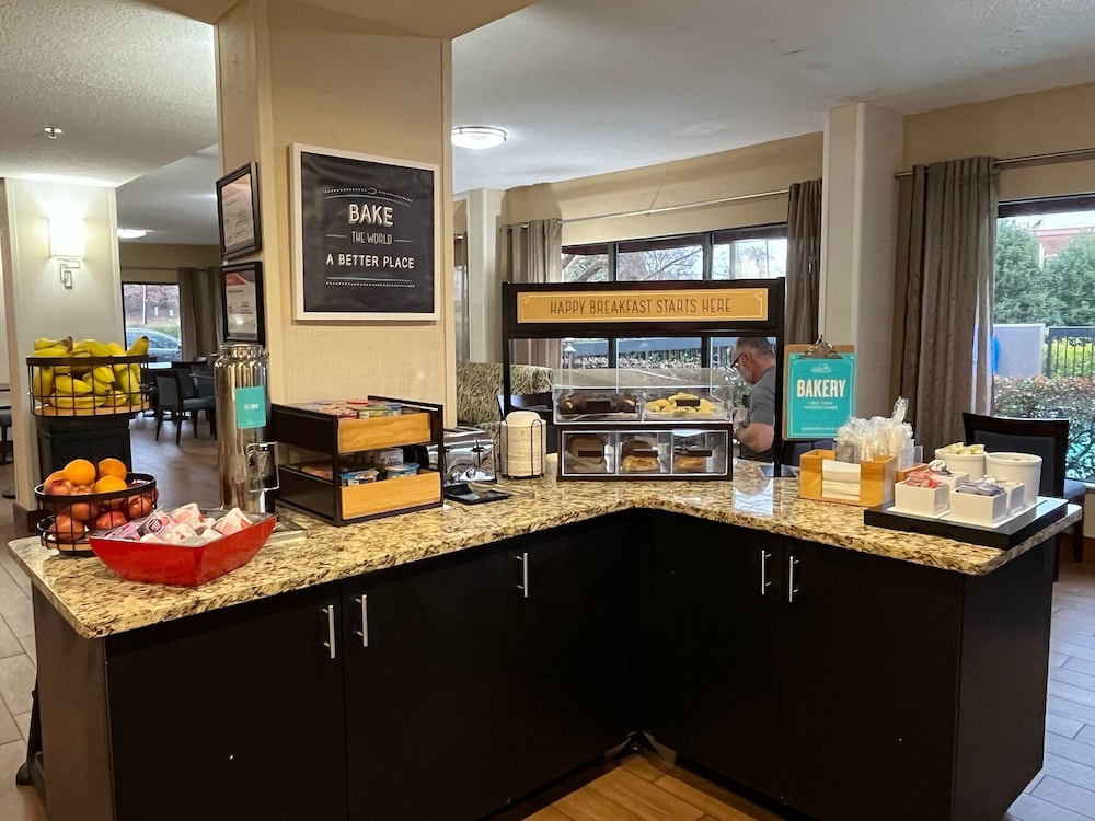 Hampton Inn Spartanburg North I 85 - photo 24