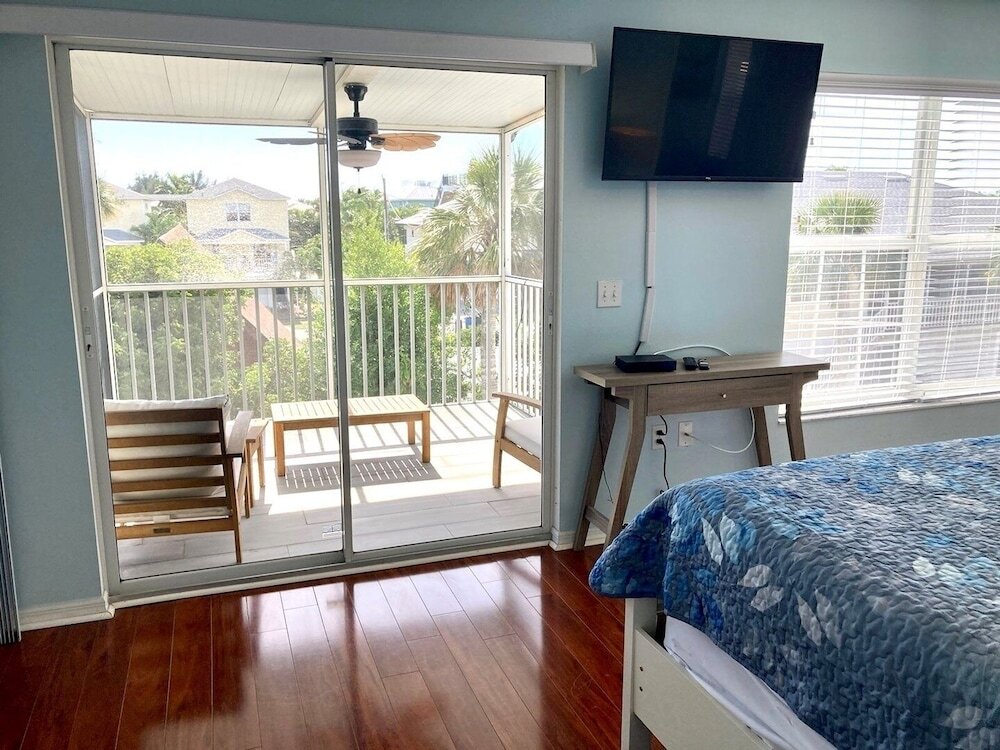 Dolphin Resort 3 Bedroom Home by Redawning - photo 5
