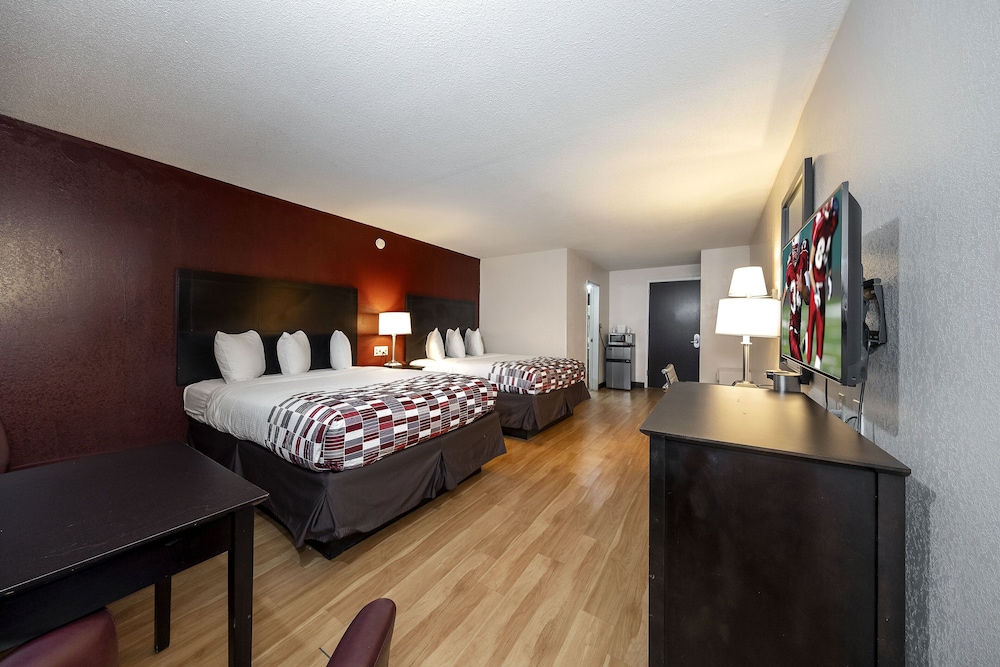 Red Roof Inn Lumberton - photo 10