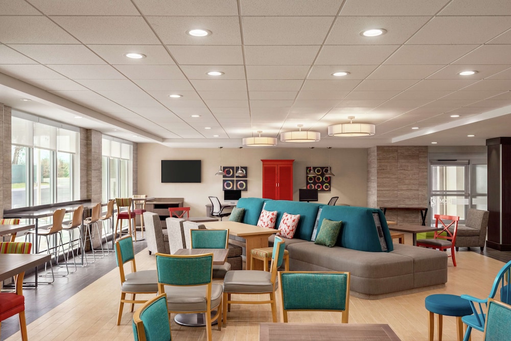 Home2 Suites by Hilton Woodbridge Potomac Mills - photo 44