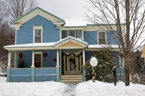 Village Suites — hotel in Boonsboro