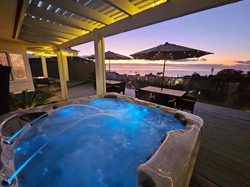 La Jolla Gem with Ocean View 11 Beds Hot Tub Karaoke & Game Den in San Diego, United States
