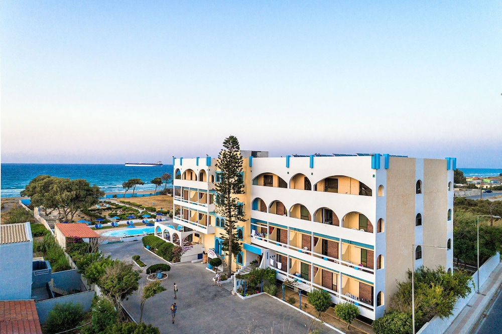 Hotel Tsagarakis Beach - carbon neutral hotel in Gazi