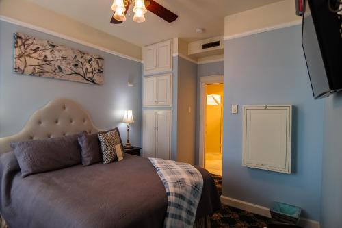 Campbell House Inn - photo 71
