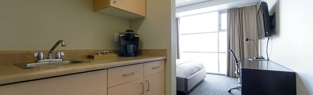 Mount Royal University Residences — Calgary — photo 2