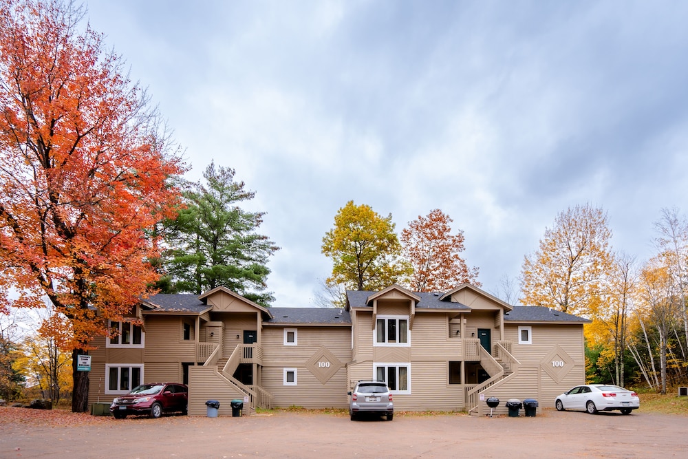 Telemark Northwoods Lodging - photo 110