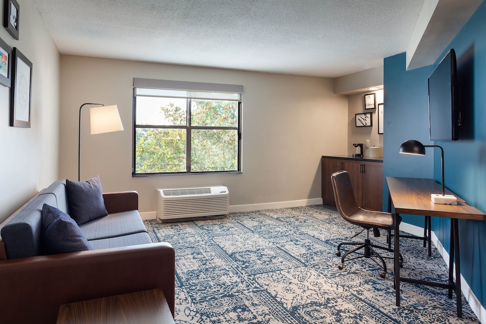 Four Points by Sheraton Orlando Convention Center - photo 10