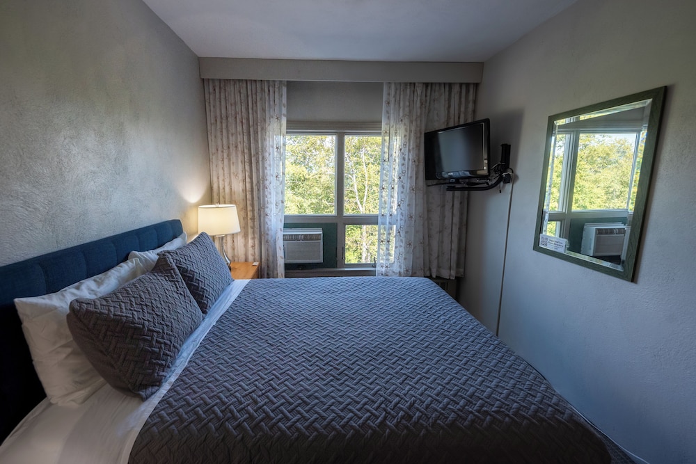 Sugarloaf Inn - photo 43