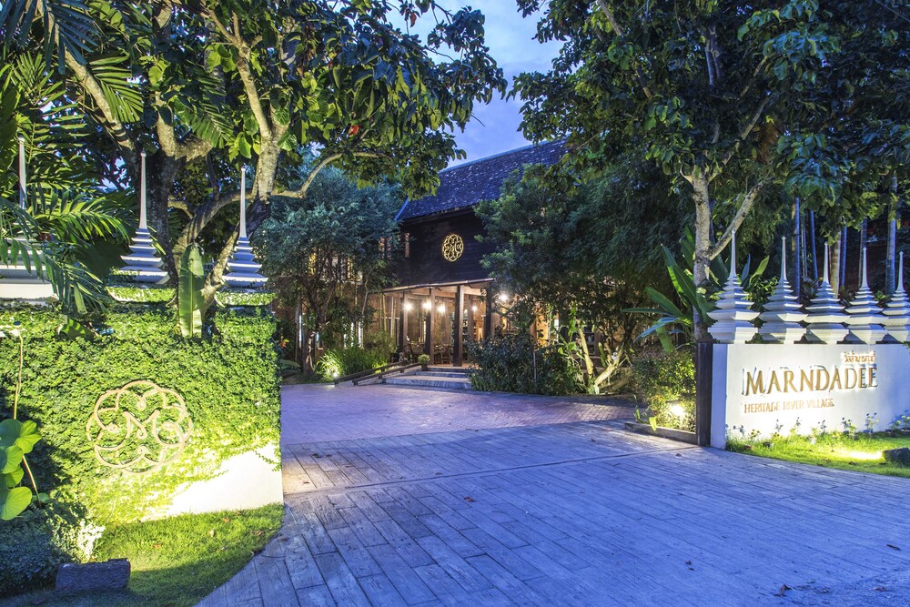 Marndadee Heritage River Village — hotel in Saraphi