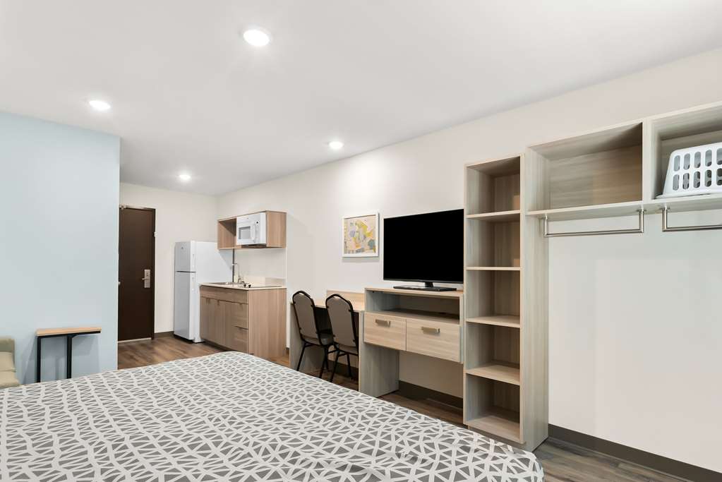 Woodspring Suites Savannah West Chatham Parkway - photo 8