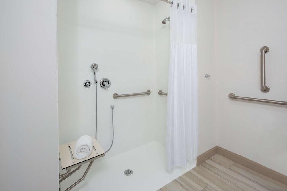 Hilton Garden Inn Surprise Phoenix - photo 17