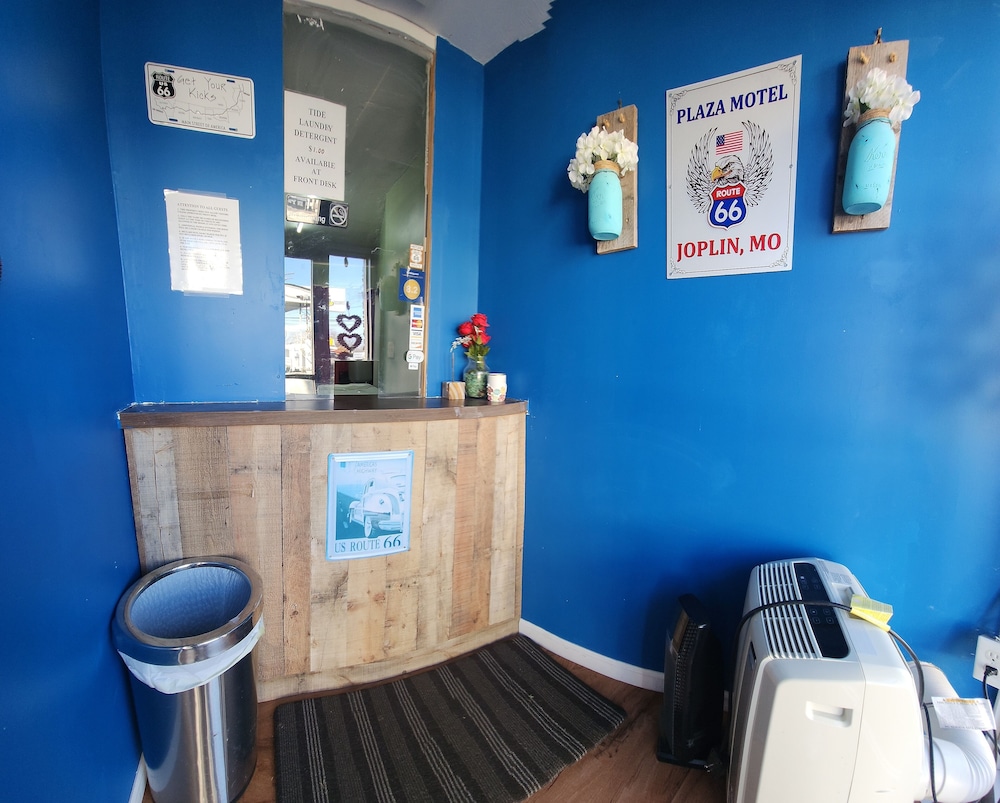 Plaza Motel - photo 35