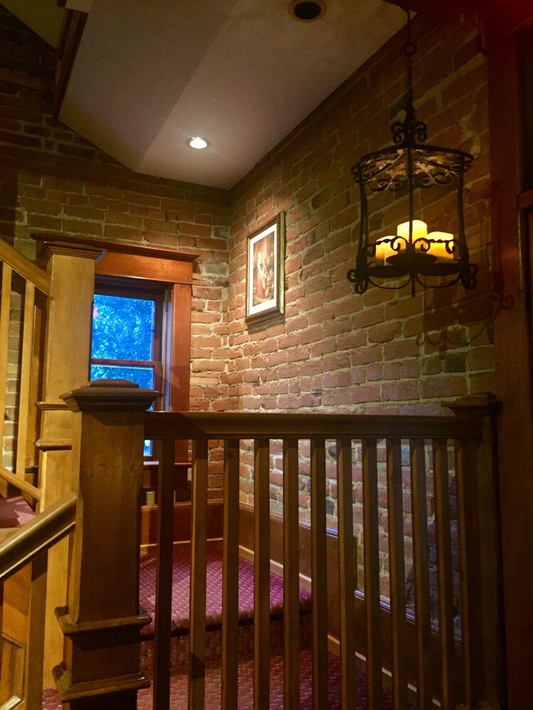 Bross Hotel — Paonia — photo 4