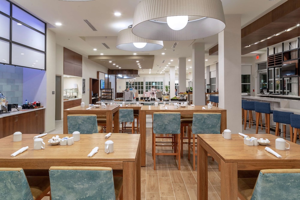 Hilton Garden Inn Tampa Wesley Chapel FL - photo 39