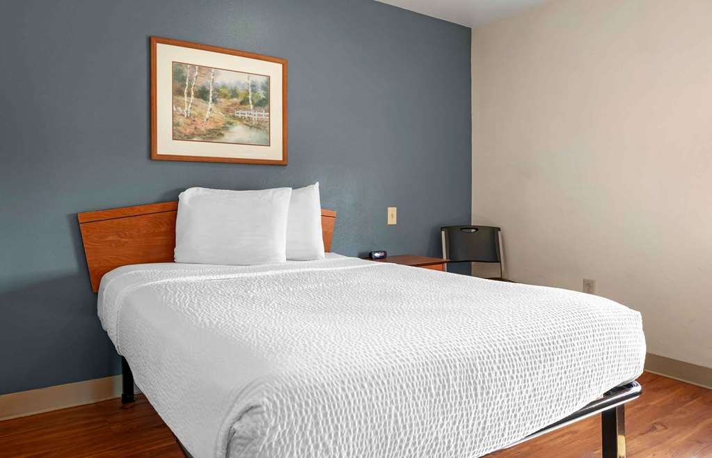 Extended Stay America Select Suites Cincinnati Sharonville - photo 8