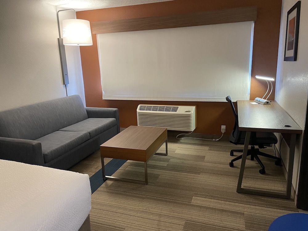 Holiday Inn Express Houghton Keweenaw by IHG - photo 22