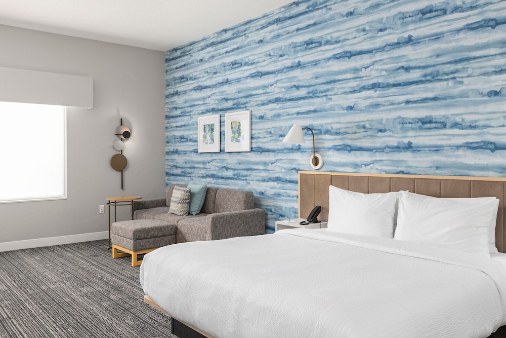 TownePlace Suites by Marriott Cape Canaveral Cocoa Beach - photo 7