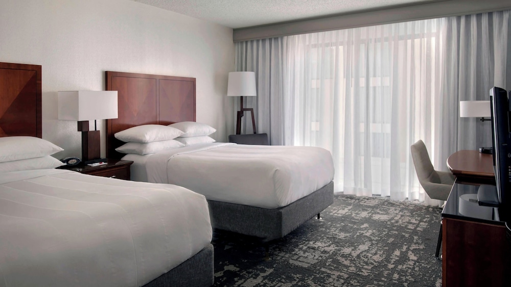 Marriott Park Ridge - photo 8