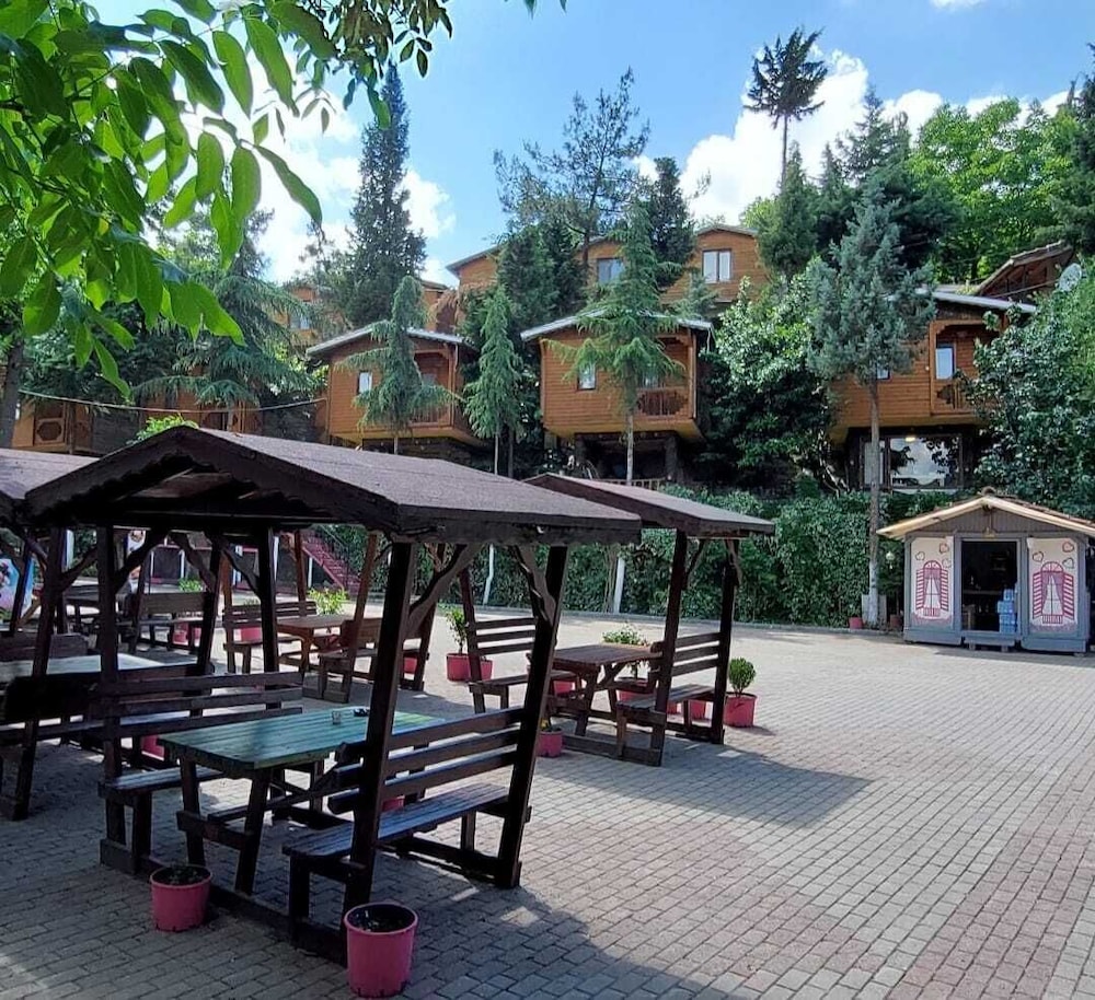 Eraslan Tatilkoyu — hotel in Golcuk