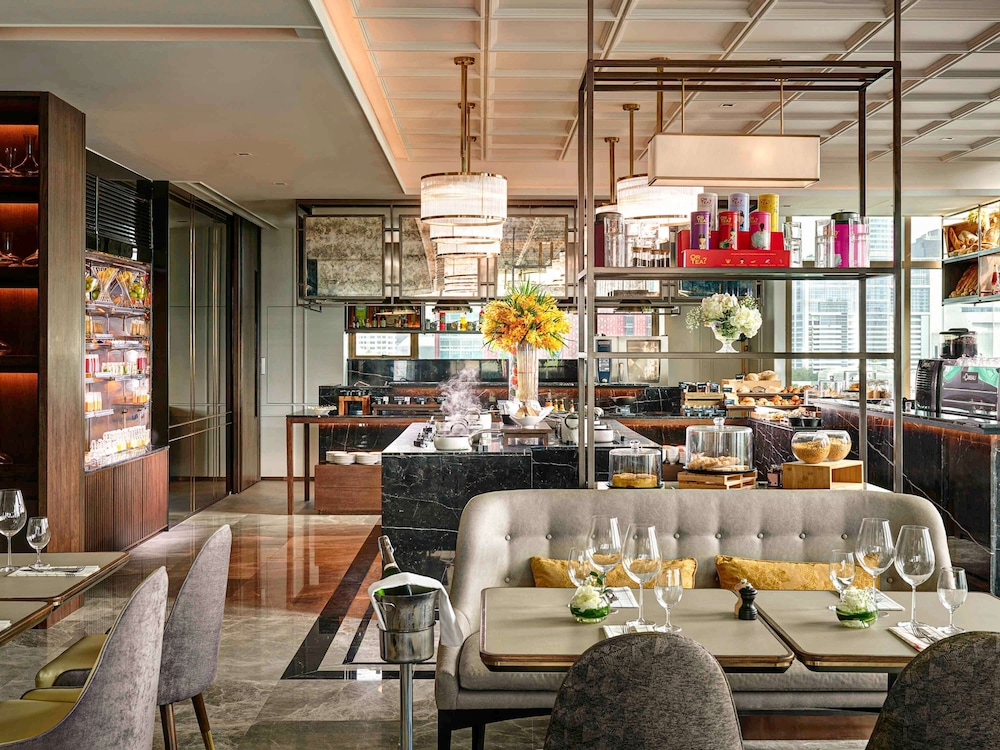 מזון ומשקאות