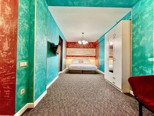 Kavsadze street apartment — 4-Star Luxury Hotel in Tbilisi, Georgia