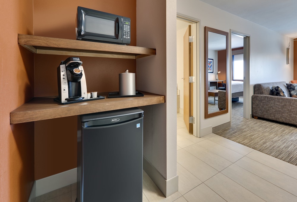 Holiday Inn Express Hotel & Suites Scottsbluff Gering by IHG - photo 12