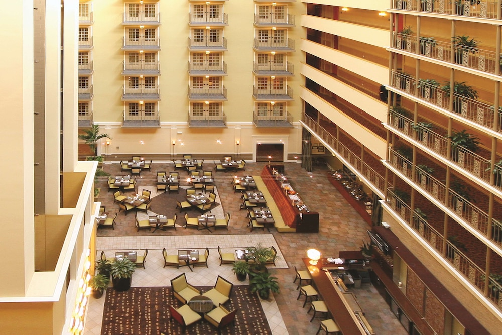 Doubletree Suites by Hilton at The Battery Atlanta - photo 8
