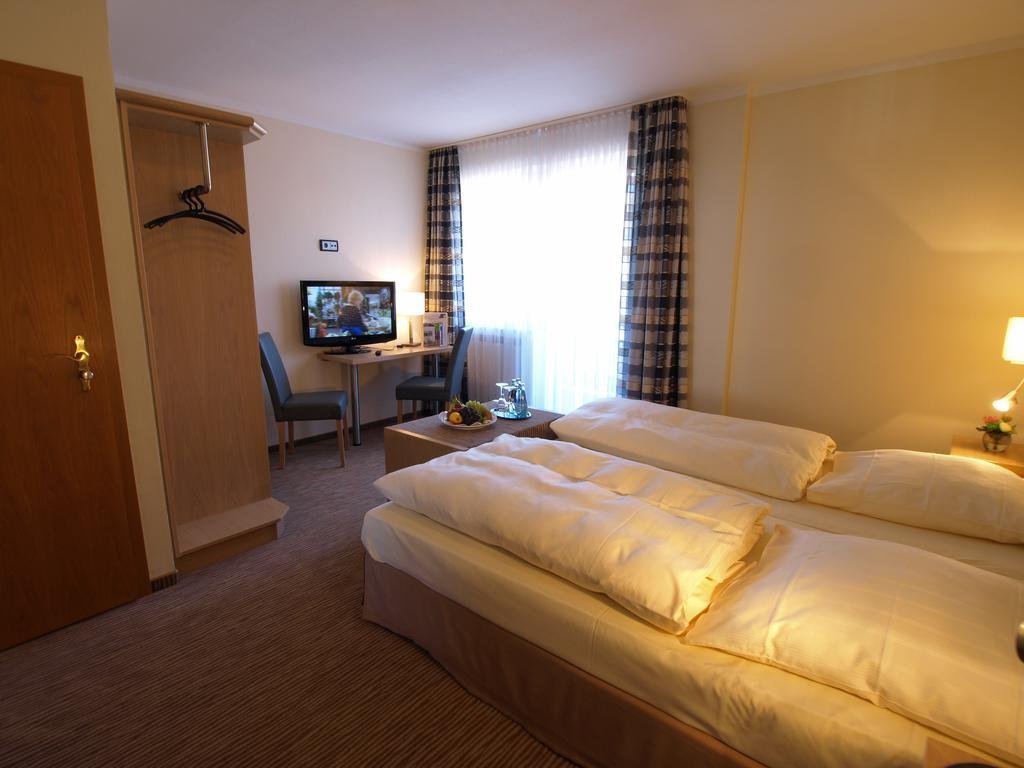 Hotel Landhaus Silbertanne — hotel in Rotenburg An Der Fulda