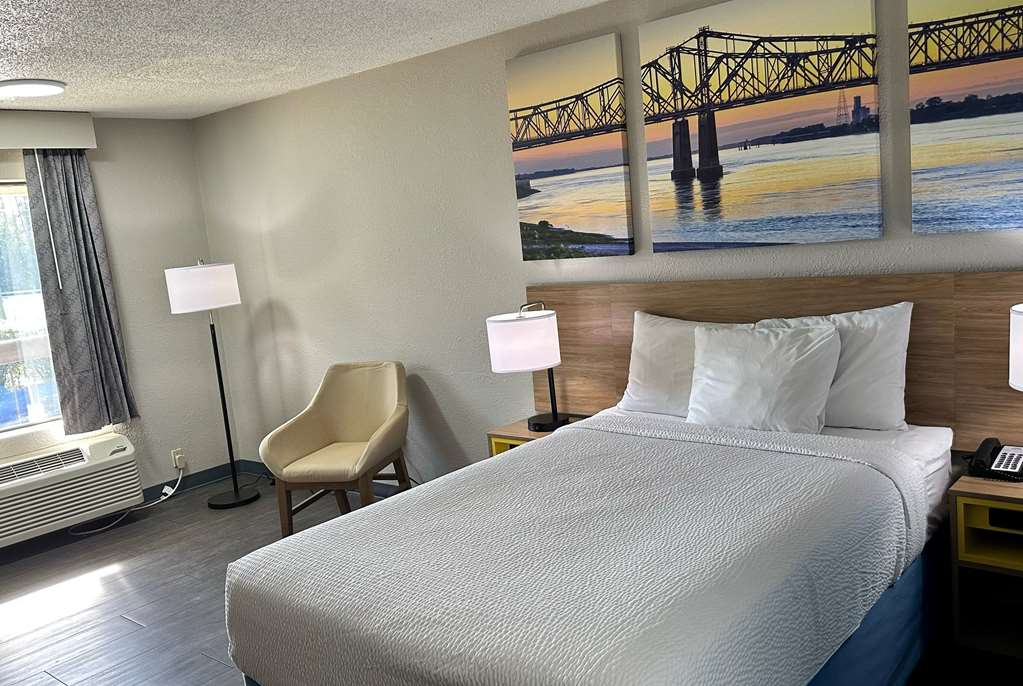 Days Inn by Wyndham Columbia NE Fort Jackson - photo 15