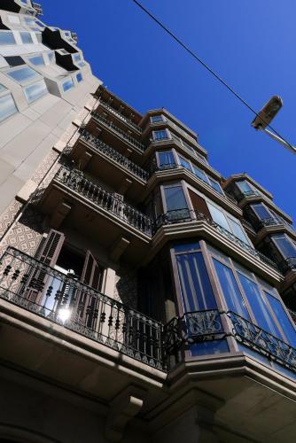 DestinationBCN Universitat Apartments — 4-Star Luxury Hotel in Barcelona, Spain